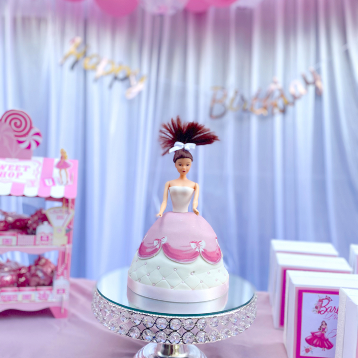 Gâteau Poupée Deluxe avec Robe Rose