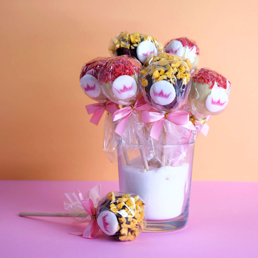 Cake-Pops Logo recouverts de pépites - orange & fraise (12 pièces)