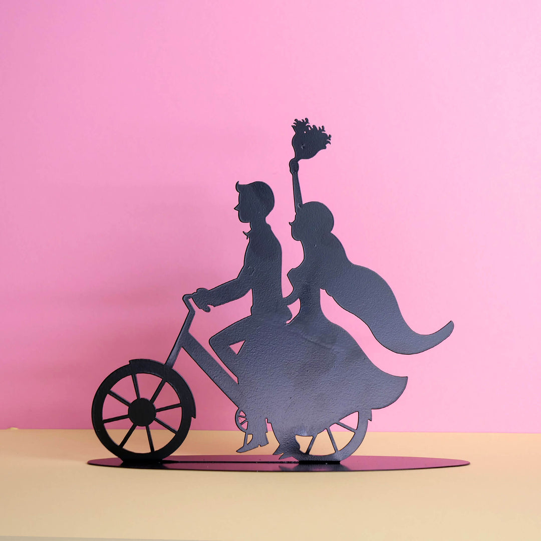 Tortenfigur - Brautpaar-Silhouette auf dem Fahrrad