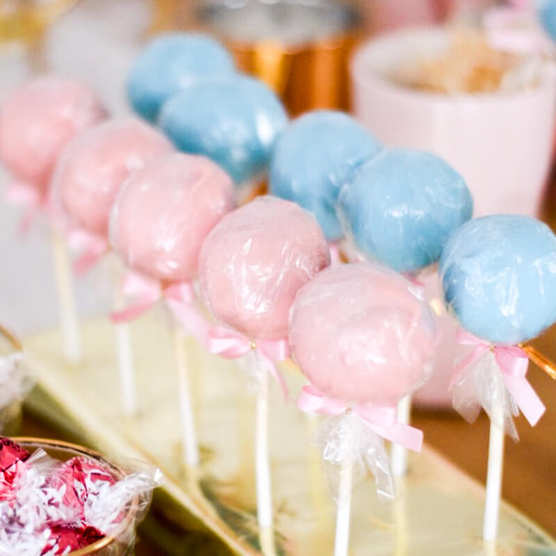 Cake-Pops mit bunter Glasur