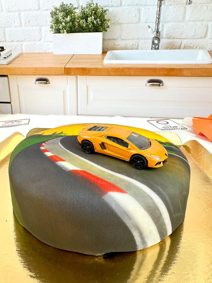Petite voiture sur gâteau-LAMBORGHINI