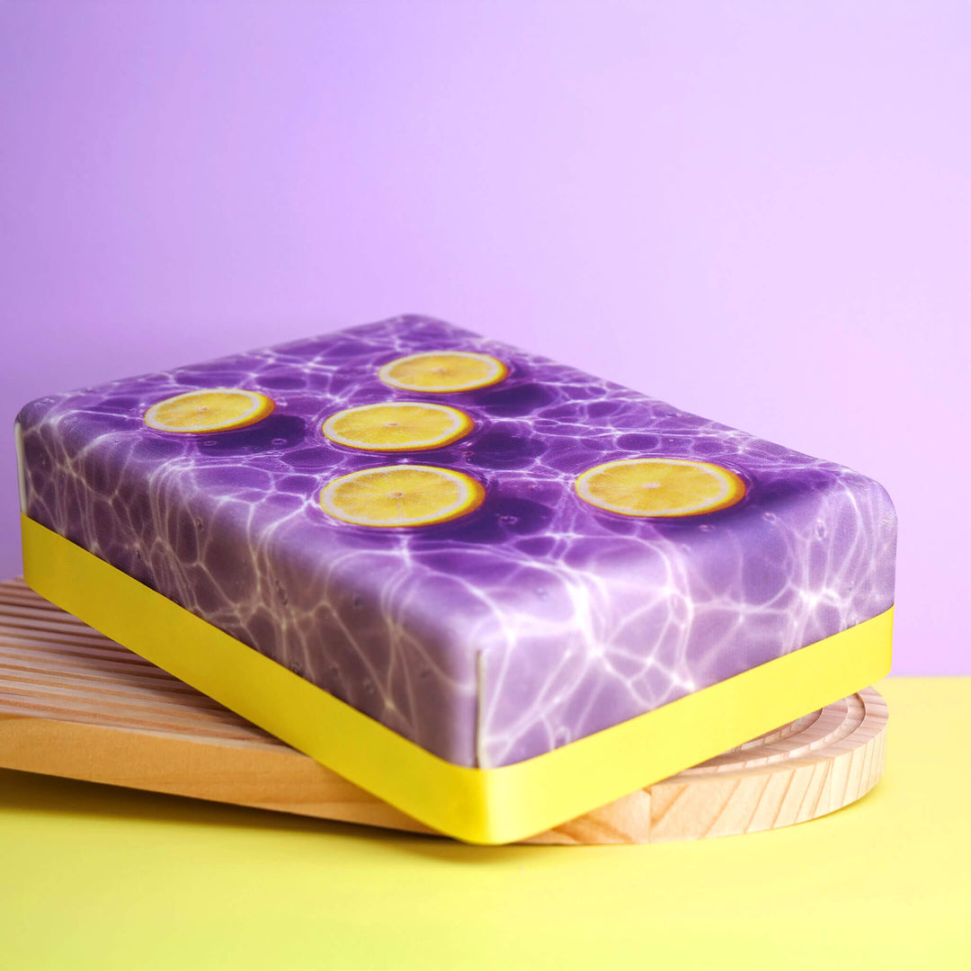 Gâteau violet motifs citrons