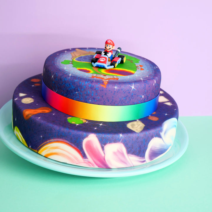 Mario Kart® sur gâteau planète peint à 2 étages