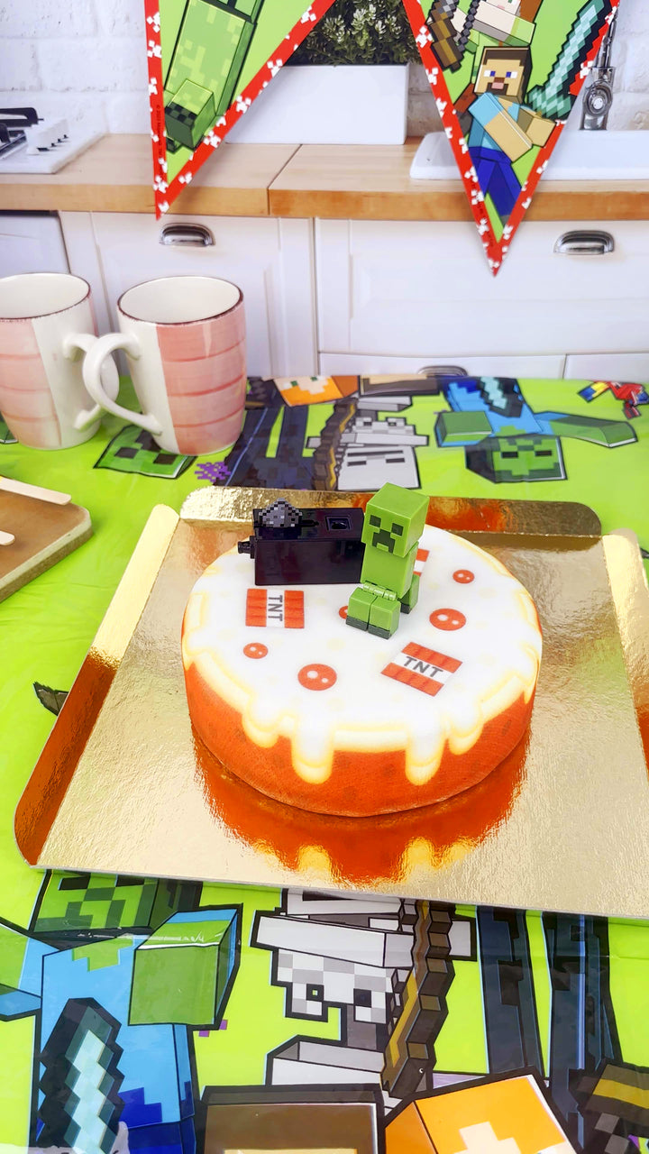 Figurine Minecraft® sur gâteau TNT