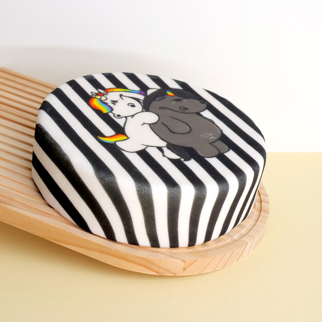 Gâteau rayé Chubby Unicorn & Chubby Grognon