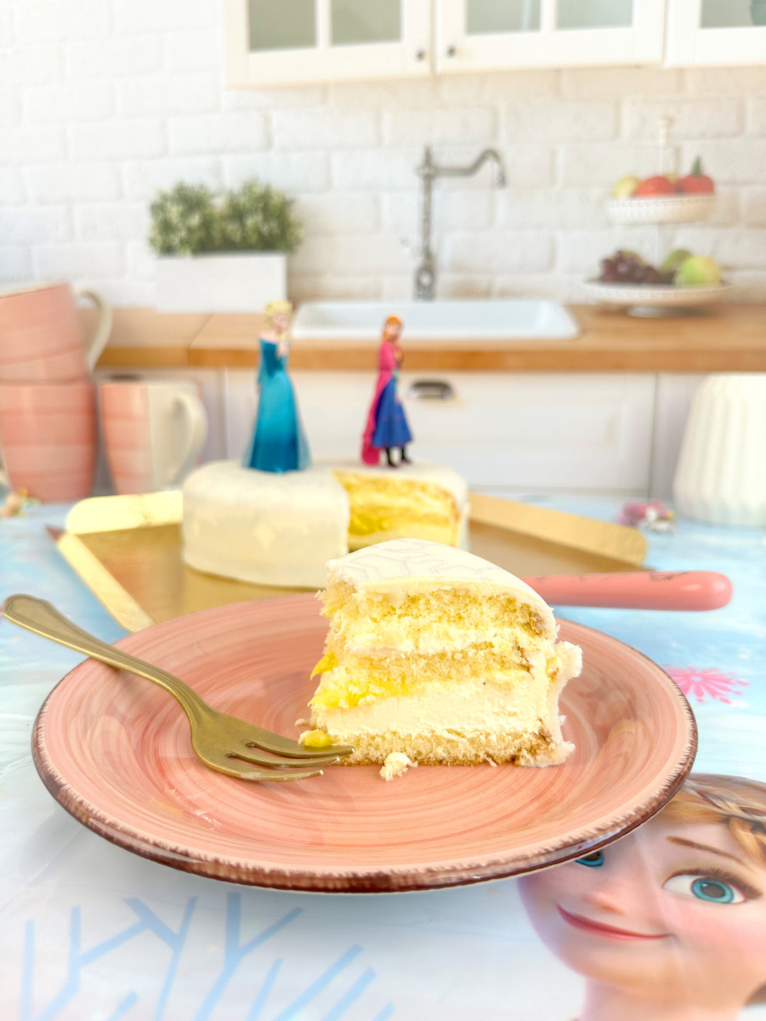 Gâteau figurines Anna & Elsa de la Reine des Neiges® 