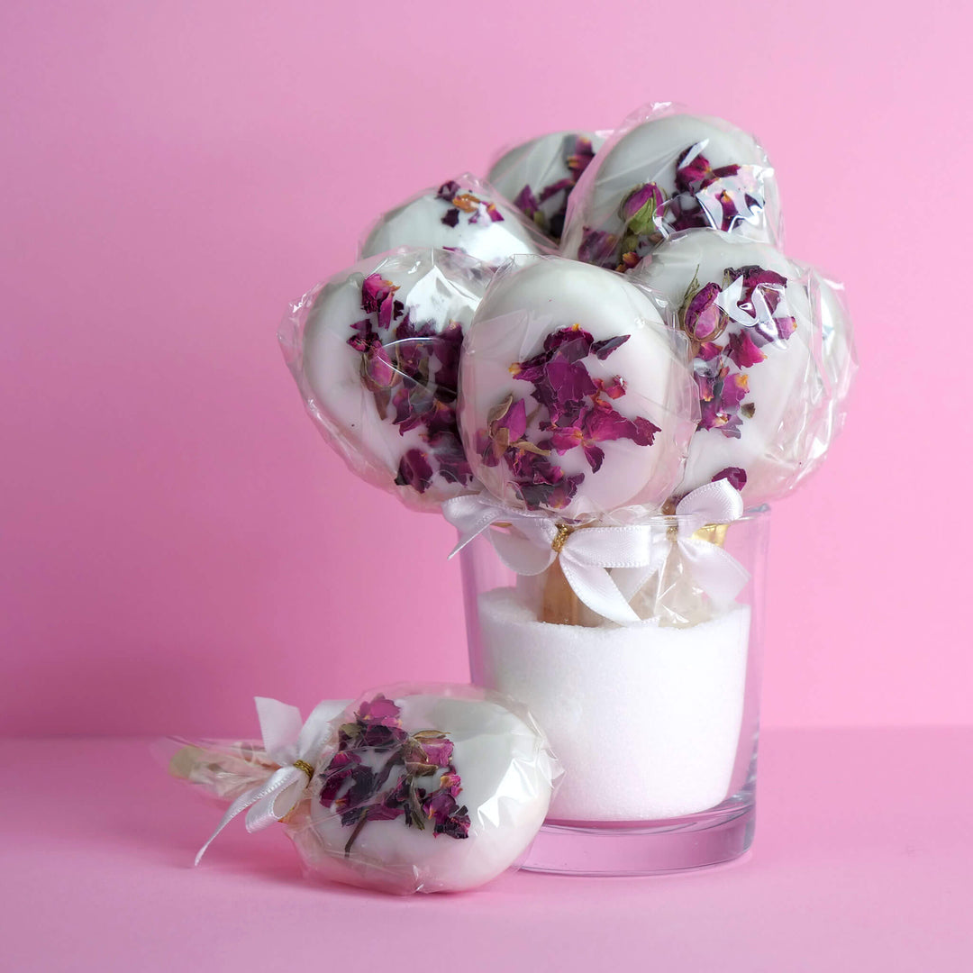 Cake-Pops Blancs avec pétales de rose (10 pièces)