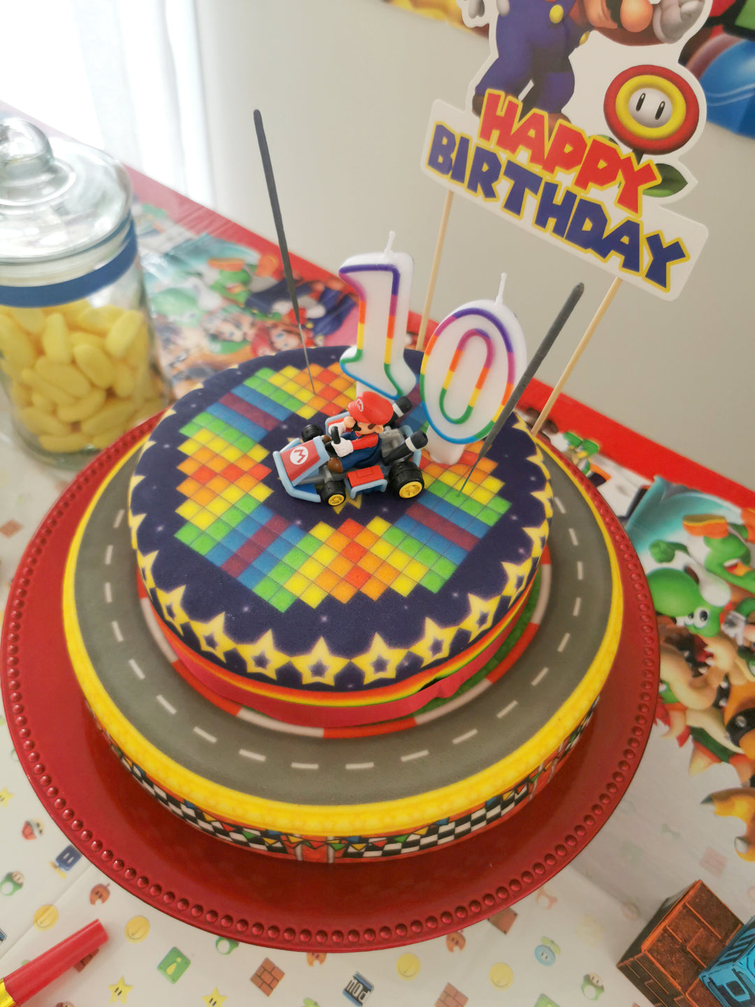 Mario Kart® sur gâteau piste de course à 2 étages