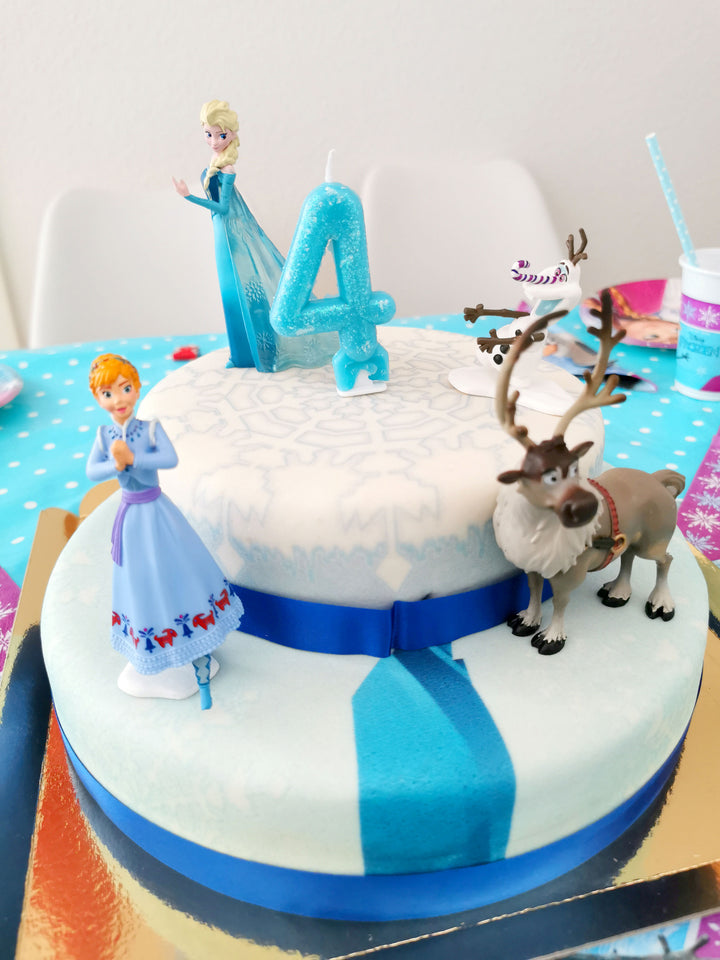 La Reine des Neiges® et ses compagnons sur gâteau
