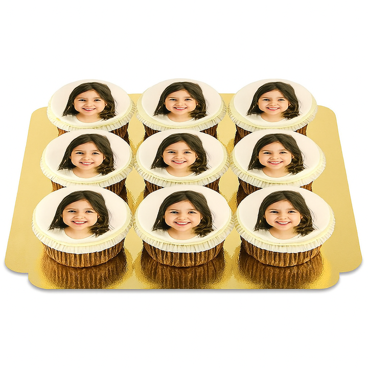 9 Cupcakes photo