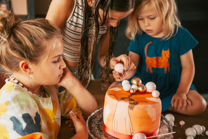 Gâteau avec topper ballons