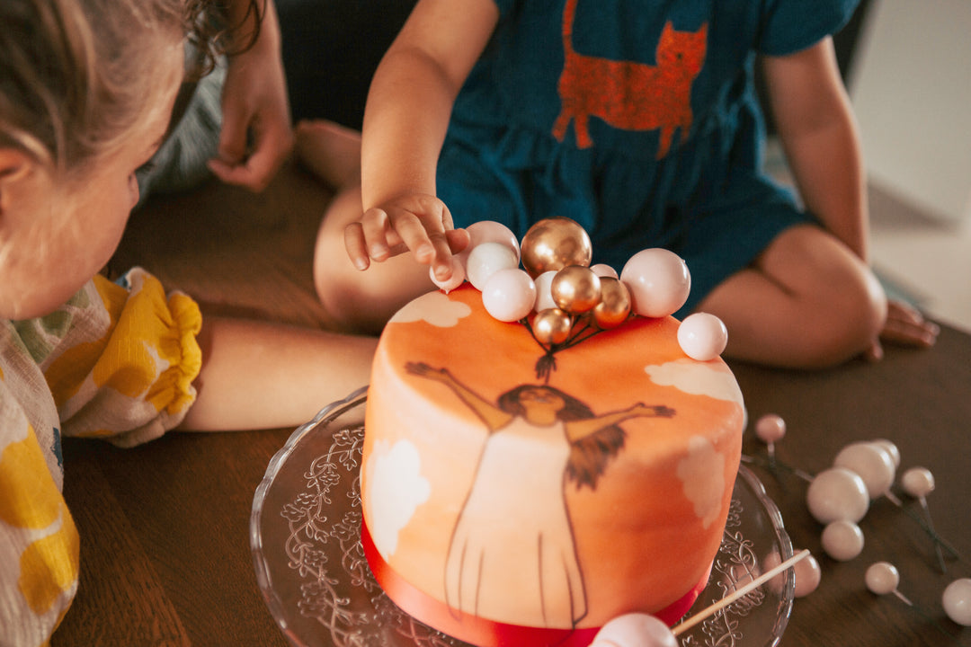 Gâteau avec topper ballons
