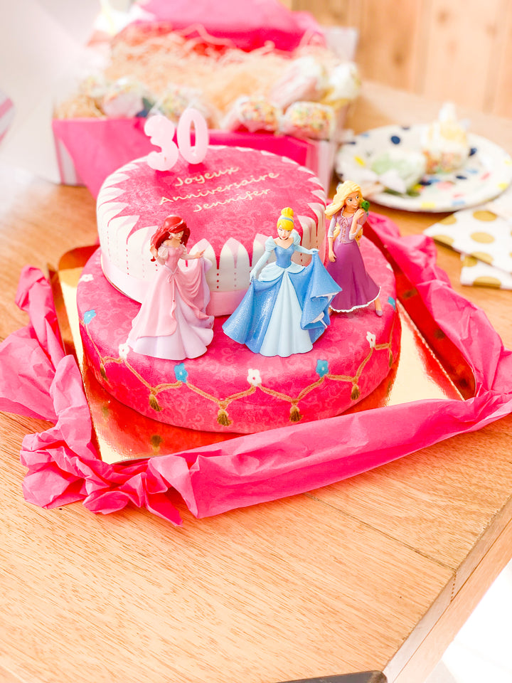 Les 3 princesses® en gâteau 2 étages avec rubans