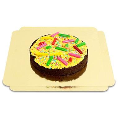 Gâteau Brownie - Décor bonbons multicolores en bâtonnets