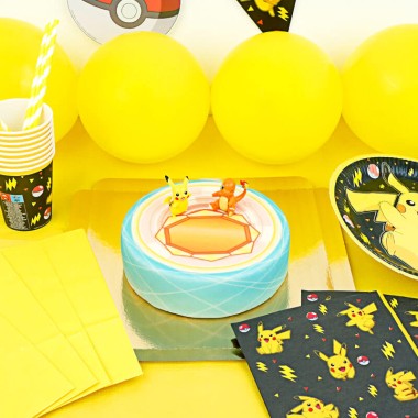 Kit de décorations Pokémon (gâteau inclus)